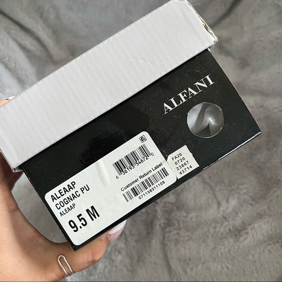 Alfani Cognac Brown Leather Flats - Picture 5 of 6